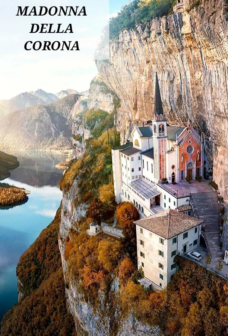 Paradise Torri Del Benaco Apartment