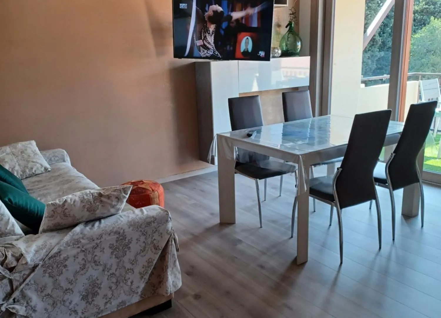 Paradise Torri Del Benaco Apartment